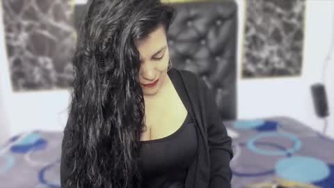 Snapshot of scarlett_w0lf chatting on November 2025 02:05:01 PM Scarlett online show from November 2025 02:05:01 PM