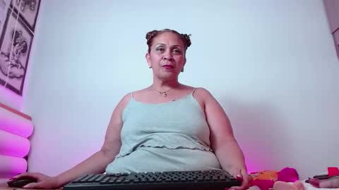 scarlettbooty online show from November 2025 04:12:02 AM