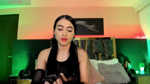 scarlettorres online show from November 2025 04:47:01 PM