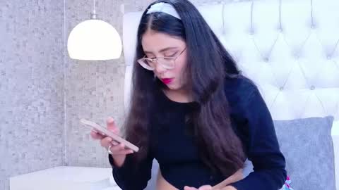 Snapshot of scarlettpetrovaa chatting on December 2025 11:30:02 AM Scarlett Petrova online show from December 2025 11:30:02 AM