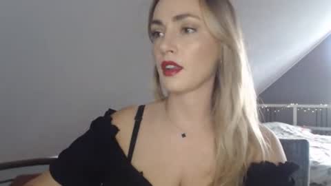 Snapshot of scarlettxblonde chatting on June 2026 02:21:01 PM ScarlettxBlonde online show from June 2026 02:21:01 PM