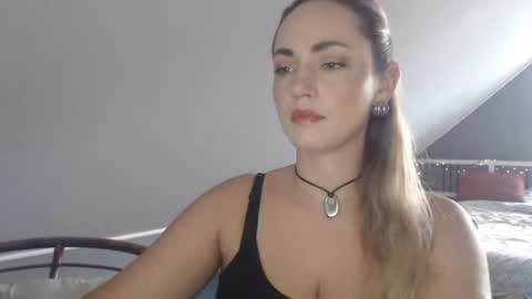 Snapshot of scarlettxblonde chatting on June 2026 07:31:02 AM ScarlettxBlonde online show from June 2026 07:31:02 AM