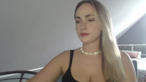 Snapshot of scarlettxblonde chatting on July 2026 03:17:01 PM ScarlettxBlonde online show from July 2026 03:17:01 PM