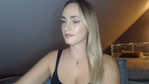 Snapshot of scarlettxblonde chatting on July 2026 07:49:01 PM ScarlettxBlonde online show from July 2026 07:49:01 PM