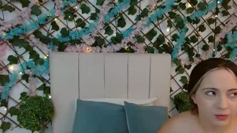 SCARLET online show from November 2025 10:30:01 AM