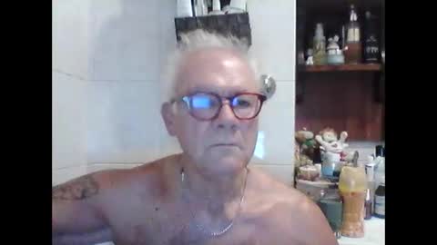 Snapshot of schizzodoro chatting on September 2025 02:59:01 AM schizzodoro online show from September 2025 02:59:01 AM
