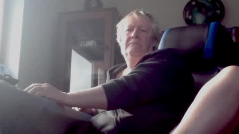 Thomas online show from February 2025 10:06:02 AM