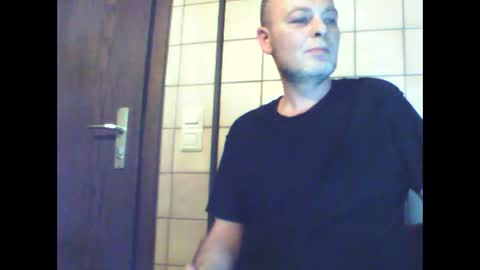 schnibschnab online show from December 2025 02:49:01 AM