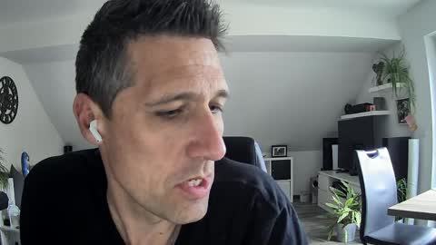 Dildomen online show from May 2026 10:43:01 AM