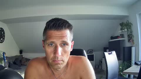 Dildomen online show from August 2026 06:00:01 PM