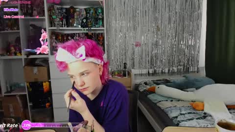 Snapshot of school_love chatting on April 2026 07:08:01 AM Rina online show from April 2026 07:08:01 AM