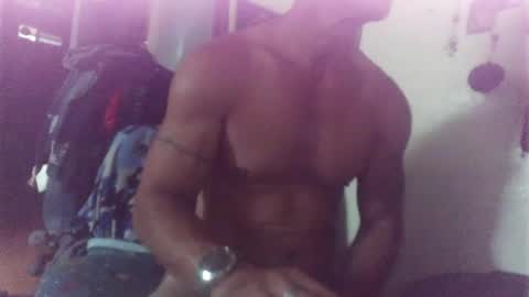 scoobydueingu69 online show from August 2026 12:25:01 AM