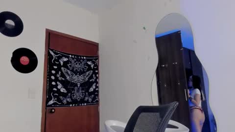 Snapshot of scorpiogyal chatting on December 2025 06:06:01 PM Goddess online show from December 2025 06:06:01 PM