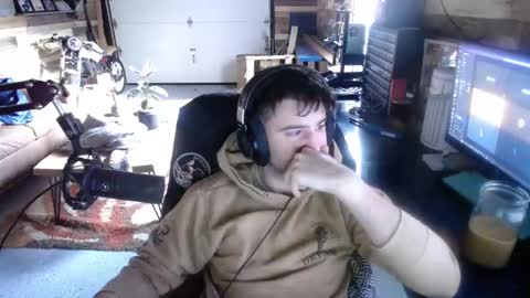 Snapshot of scotchthecat chatting on December 2024 05:22:02 PM Sup online show from December 2024 05:22:02 PM