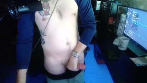 Snapshot of scotchthecat chatting on December 2024 11:32:01 PM Sup online show from December 2024 11:32:01 PM