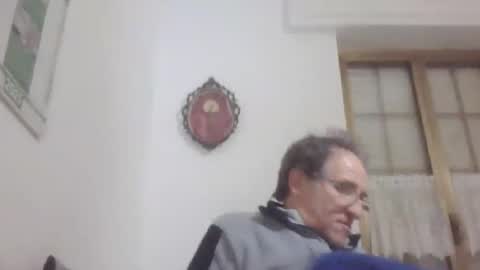 Snapshot of scotchwhieskie chatting on January 2025 07:11:01 PM scotchwhieskie online show from January 2025 07:11:01 PM