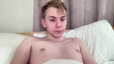 Snapshot of scottish_twink01 chatting on October 2025 12:47:02 AM danny online show from October 2025 12:47:02 AM