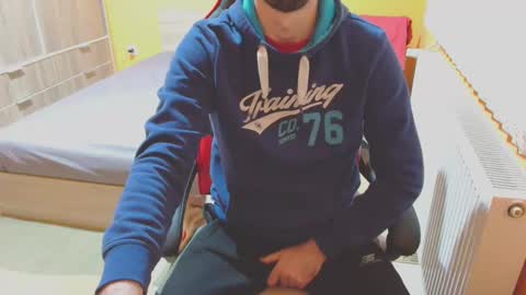 Snapshot of scotty_98 chatting on January 2025 03:12:02 PM scotty_98 online show from January 2025 03:12:02 PM