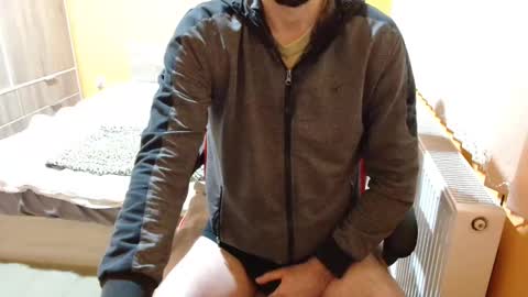 Snapshot of scotty_98 chatting on January 2025 06:44:01 PM scotty_98 online show from January 2025 06:44:01 PM