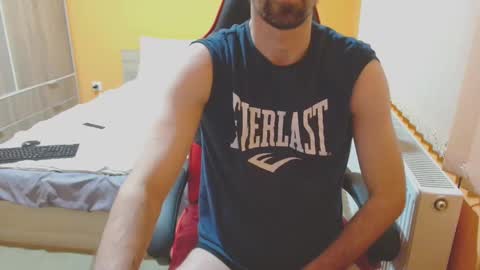 Snapshot of scotty_98 chatting on January 2025 08:23:02 PM scotty_98 online show from January 2025 08:23:02 PM