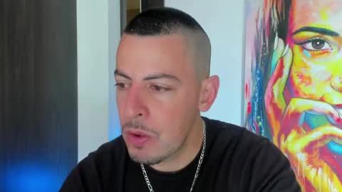 Snapshot of scotty_music chatting on April 2026 01:43:02 PM Ricardo online show from April 2026 01:43:02 PM