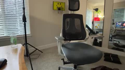 Snapshot of scottybeam chatting on December 2025 05:54:02 PM Scotty online show from December 2025 05:54:02 PM