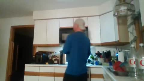 scottydoesntknow0 online show from December 2024 02:28:02 AM