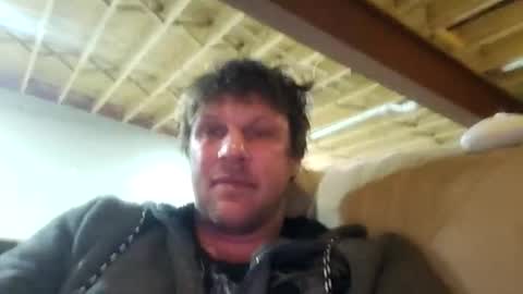 Snapshot of scruff2022 chatting on January 2025 07:03:01 PM Scruff2022 online show from January 2025 07:03:01 PM