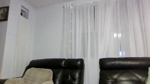 sdawg2xx online show from December 2025 06:20:02 AM