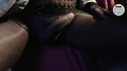 Snapshot of seamlessly chatting on December 2024 07:06:02 AM seamlessly online show from December 2024 07:06:02 AM