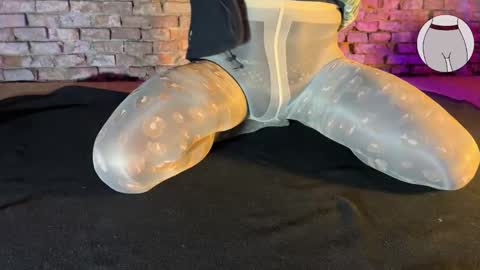 Snapshot of seamlessly chatting on November 2025 04:38:02 PM seamlessly online show from November 2025 04:38:02 PM