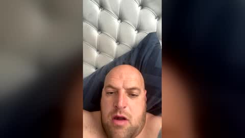 Snapshot of seanjonesx12 chatting on May 2026 08:00:01 AM seanjonesx12 online show from May 2026 08:00:01 AM