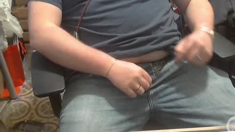 Snapshot of seathrough chatting on February 2026 05:58:01 PM Falco J online show from February 2026 05:58:01 PM