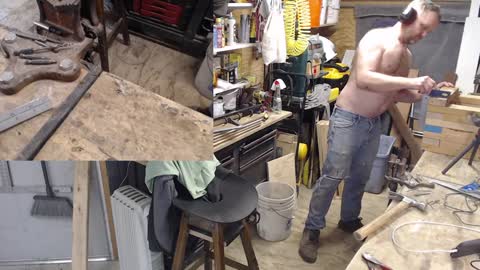 Snapshot of seattlemanwhore chatting on January 2025 10:24:01 PM Seattlemanwhore online show from January 2025 10:24:01 PM