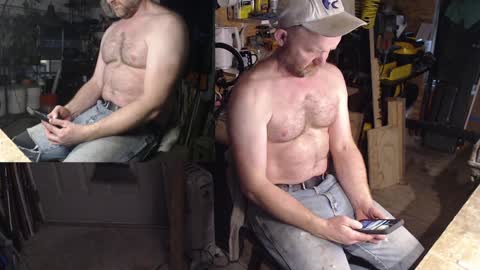 Snapshot of seattlemanwhore chatting on January 2025 03:21:01 PM Seattlemanwhore online show from January 2025 03:21:01 PM