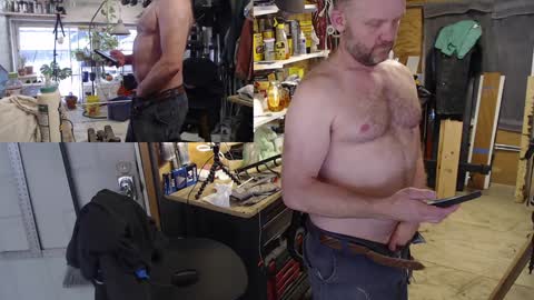 Snapshot of seattlemanwhore chatting on January 2025 09:04:02 PM Seattlemanwhore online show from January 2025 09:04:02 PM