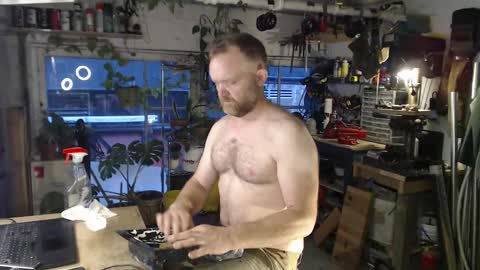 Snapshot of seattlemanwhore chatting on September 2025 02:28:02 PM Seattlemanwhore online show from September 2025 02:28:02 PM