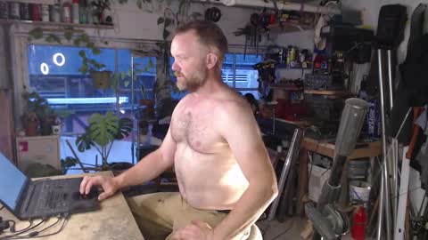 Snapshot of seattlemanwhore chatting on September 2025 02:20:01 PM Seattlemanwhore online show from September 2025 02:20:01 PM