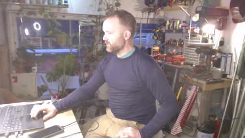 Snapshot of seattlemanwhore chatting on November 2025 03:55:01 PM Seattlemanwhore online show from November 2025 03:55:01 PM