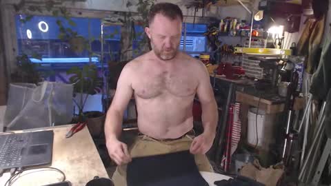 Snapshot of seattlemanwhore chatting on November 2025 03:45:01 PM Seattlemanwhore online show from November 2025 03:45:01 PM