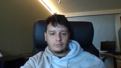 sebasosorio42 online show from February 2026 12:13:02 PM