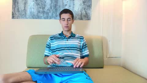 sebass_r online show from December 2025 12:34:02 PM