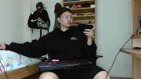 Sebas online show from February 2025 01:02:01 AM