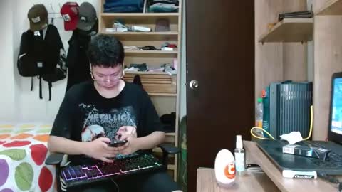 Sebas online show from February 2025 07:14:01 PM