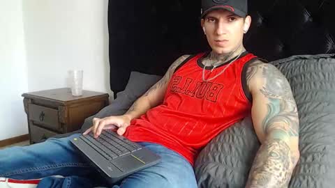 Sebastian online show from January 2026 06:33:02 PM