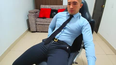 juan  sebastian online show from February 2025 12:54:01 PM