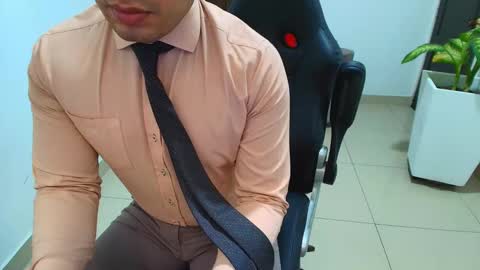 juan  sebastian online show from March 2025 06:18:01 PM