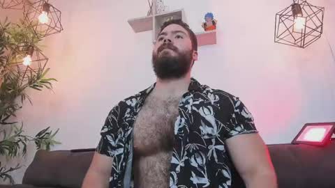 Snapshot of sebastianvilla__ chatting on June 2026 08:56:02 PM Instagram jeanpaulfit online show from June 2026 08:56:02 PM