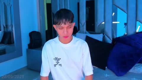 Sebastian online show from September 2025 03:50:02 PM