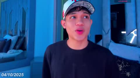 Sebastian online show from October 2025 09:02:01 PM